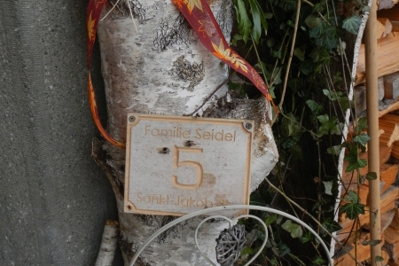 Hausnummer-8